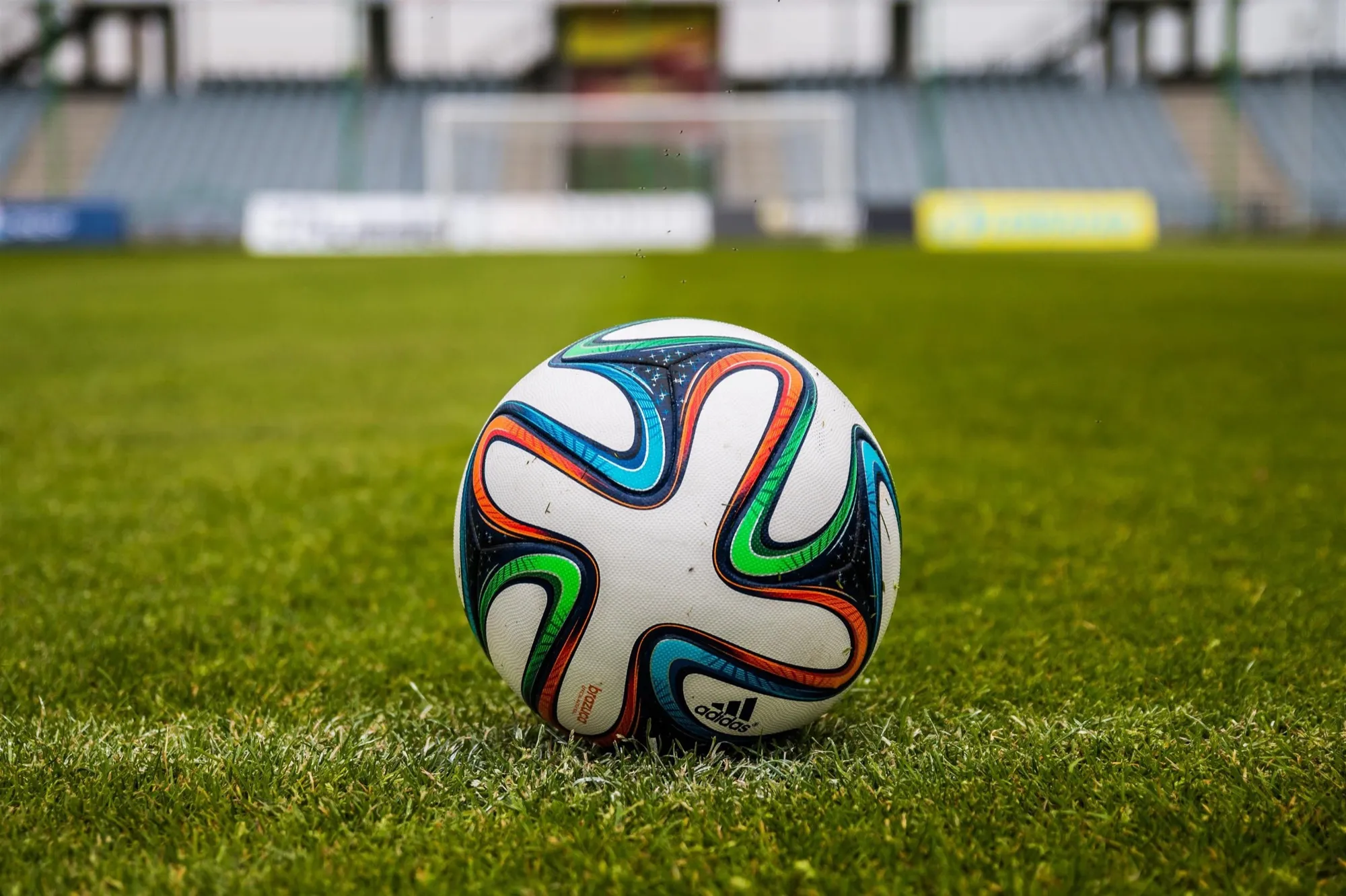 Teams competing for the ball